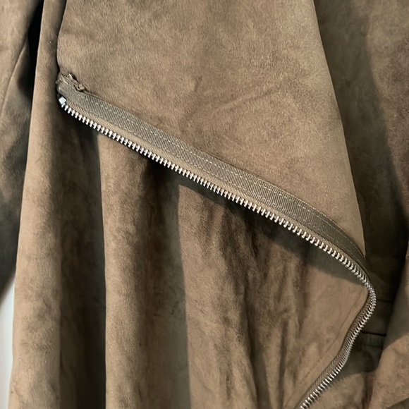 Green suede jacket/blazer - Picture 3 of 3